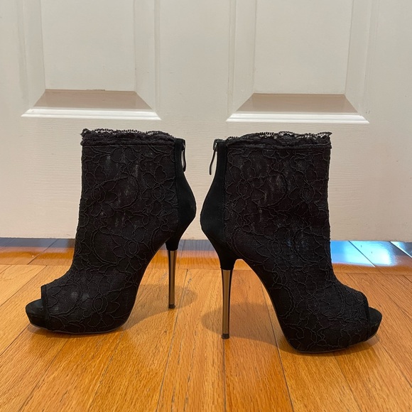 Bebe Violet Black Lace and Leather booties size 7M - Picture 3 of 8